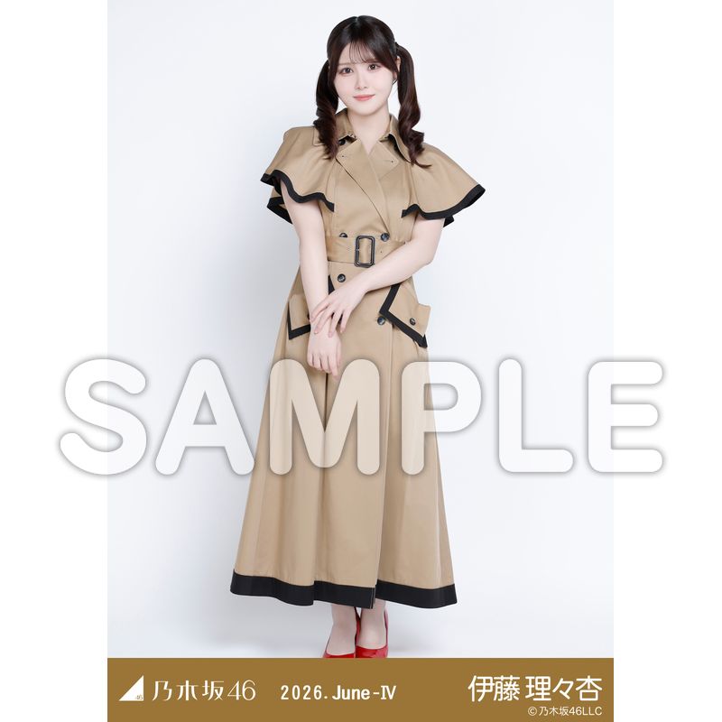 56.トレンチワンピース