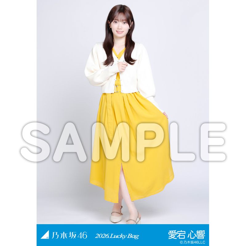 25.シャツワンピース